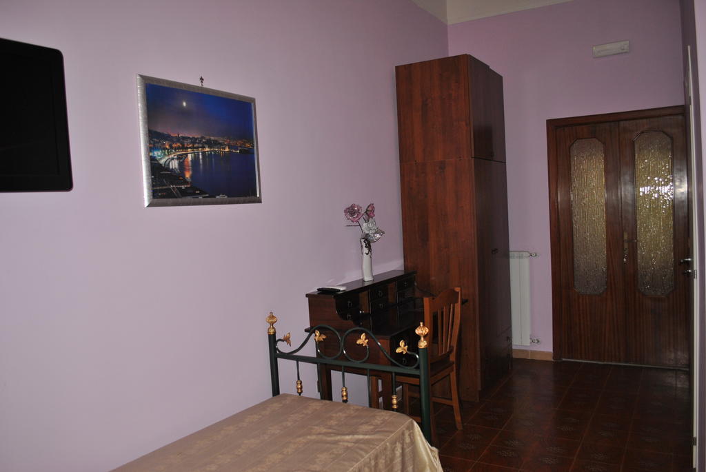 B&B Vesuvio Napoli ภายนอก รูปภาพ